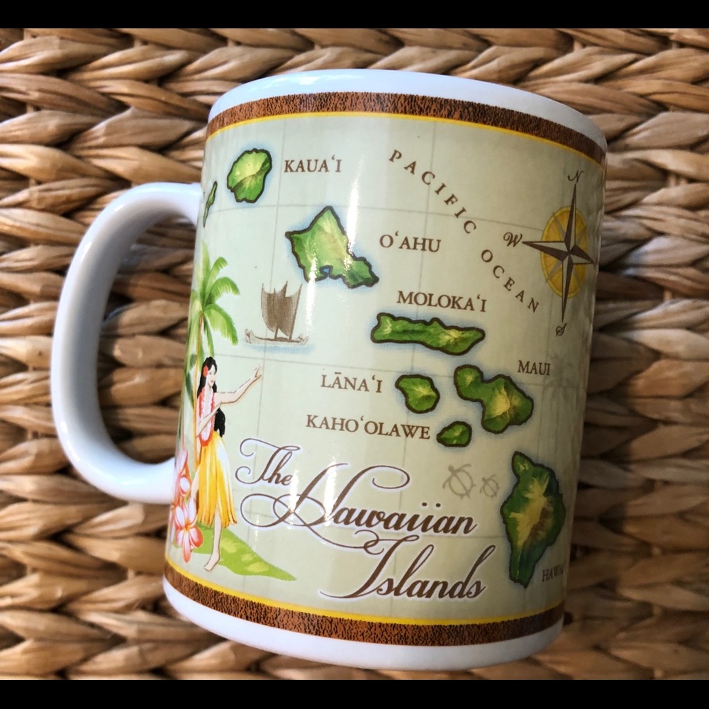 HAWAIIAN ISLANDS vintagelookmug by Island Heritage